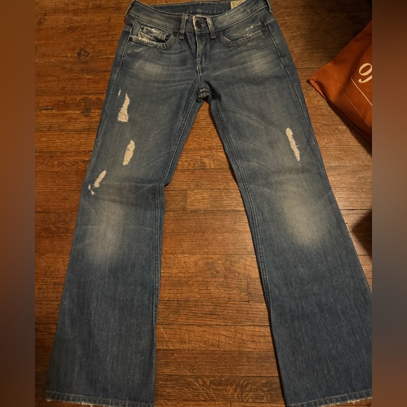 Diesel Jeans - Picture 1 of 6